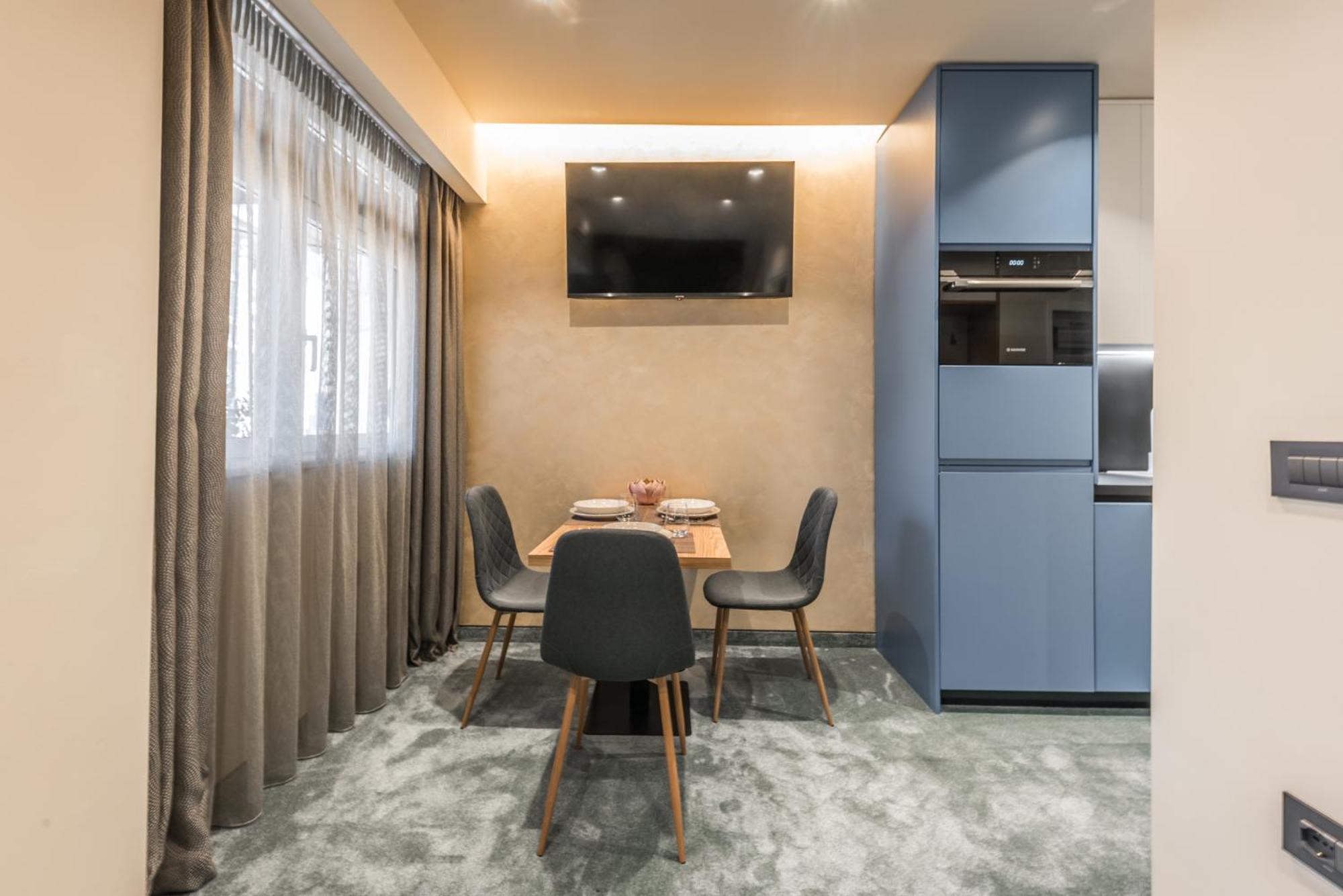 Piazza Luxury Apartments Тирана Экстерьер фото