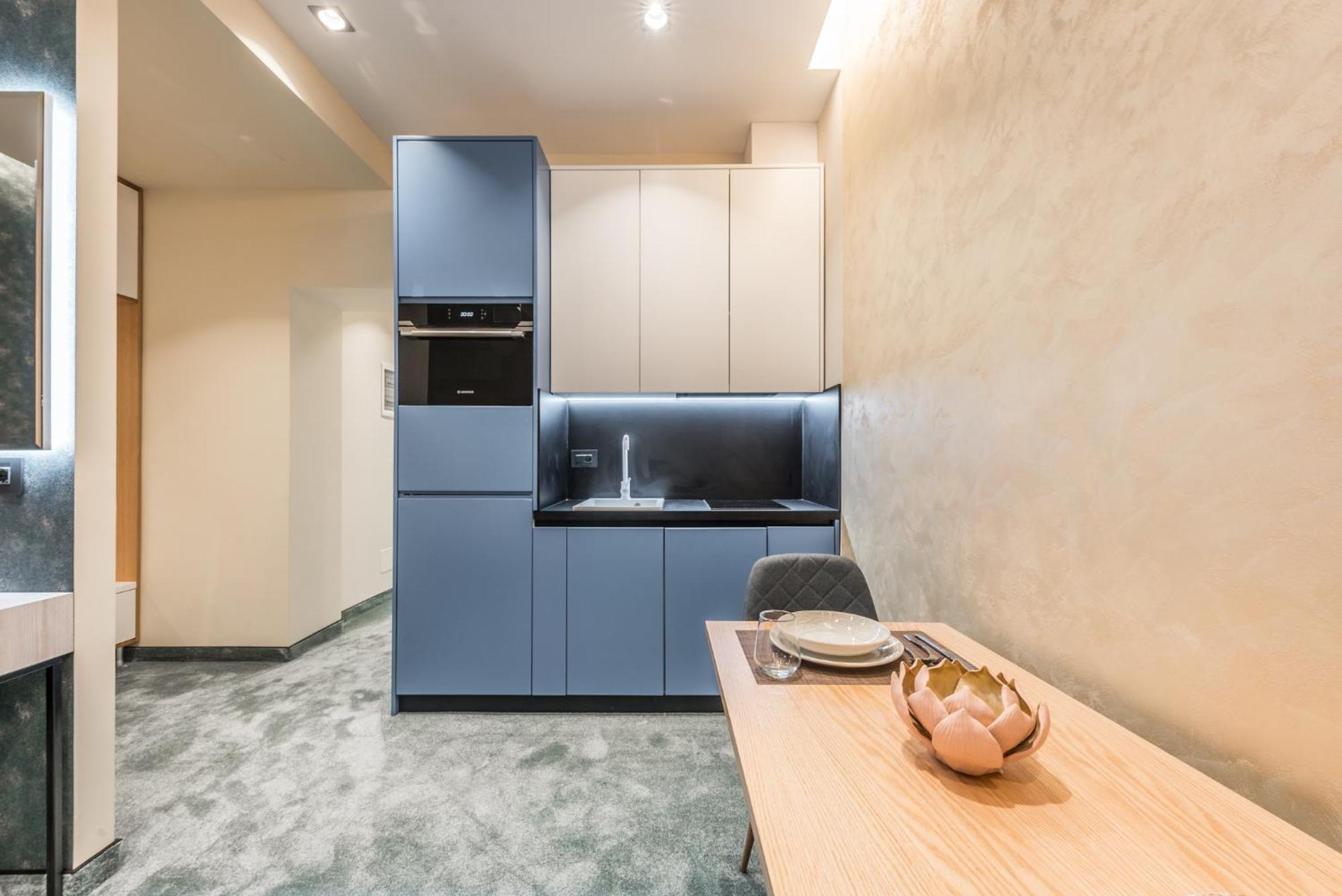 Piazza Luxury Apartments Тирана Экстерьер фото